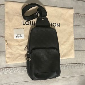 Louis Vuitton Avenue Sling Bag